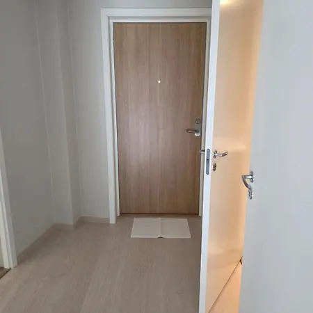 Apartment Two Bedrooms Luxury With Free Parking *